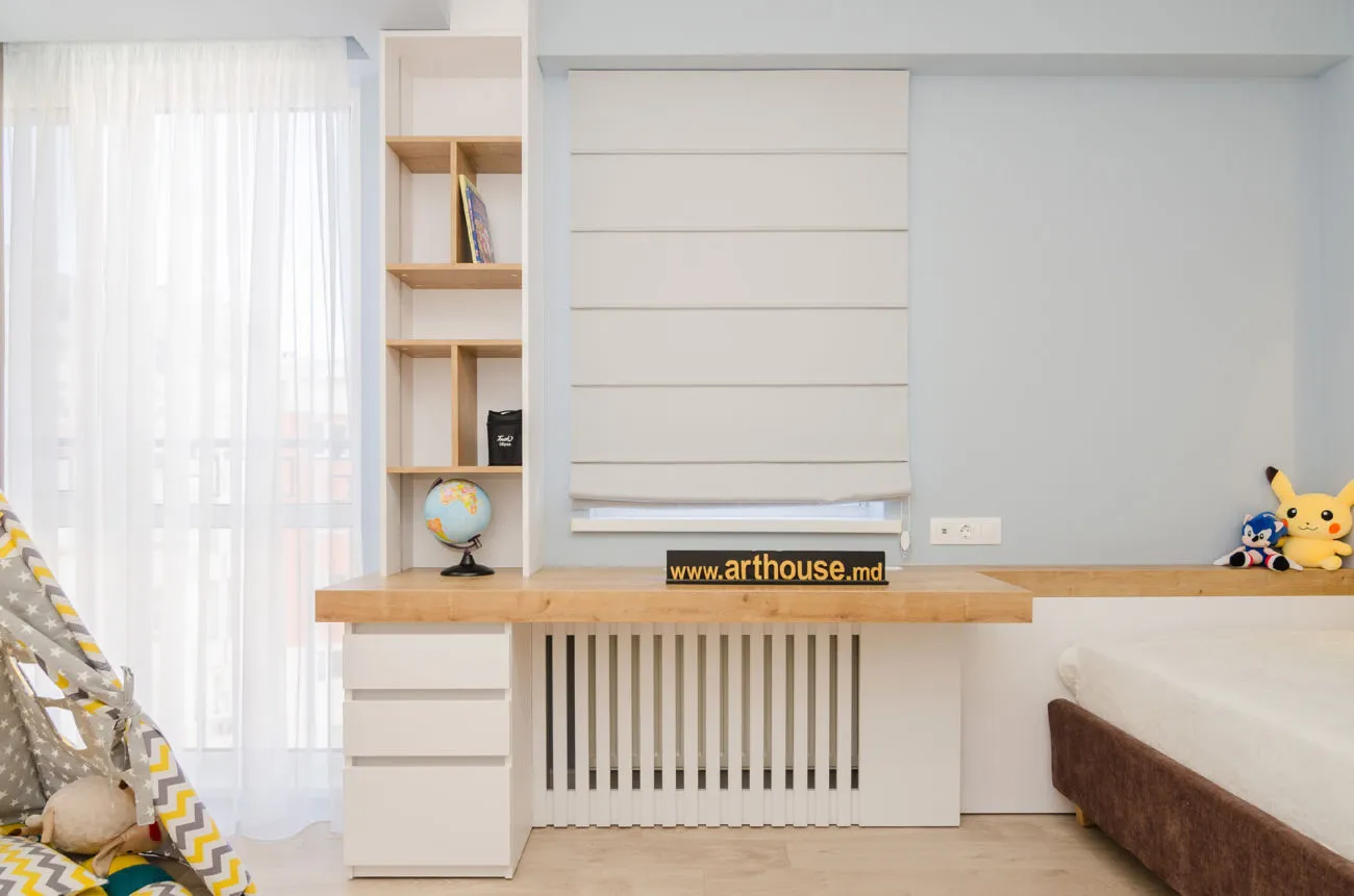 Masa cu ecran pentru radiatorul de încălzire #4016